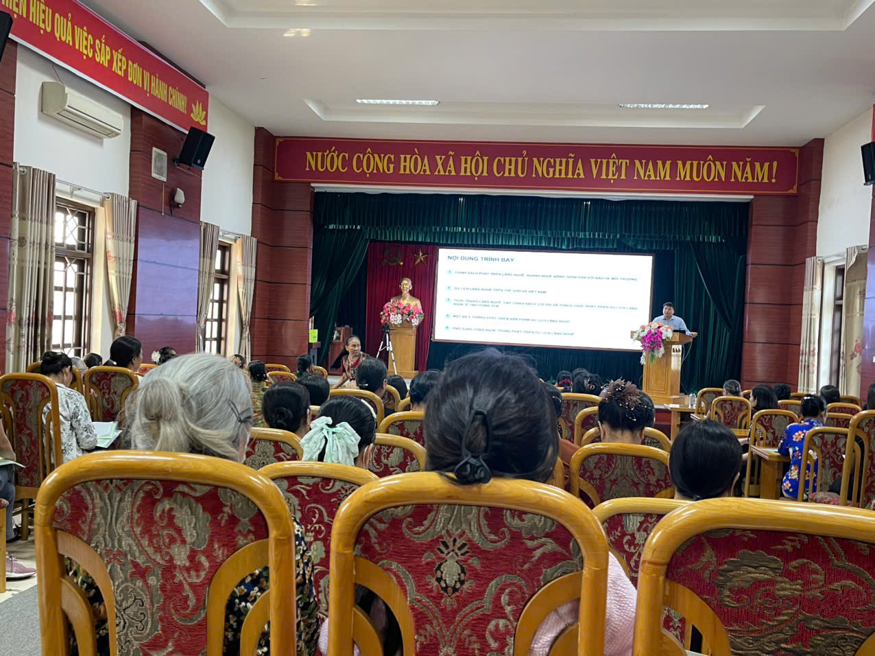 Tập huấn, bồi dưỡng kiến thức về phát triển ngành nghề, làng nghề nông thôn năm 2025