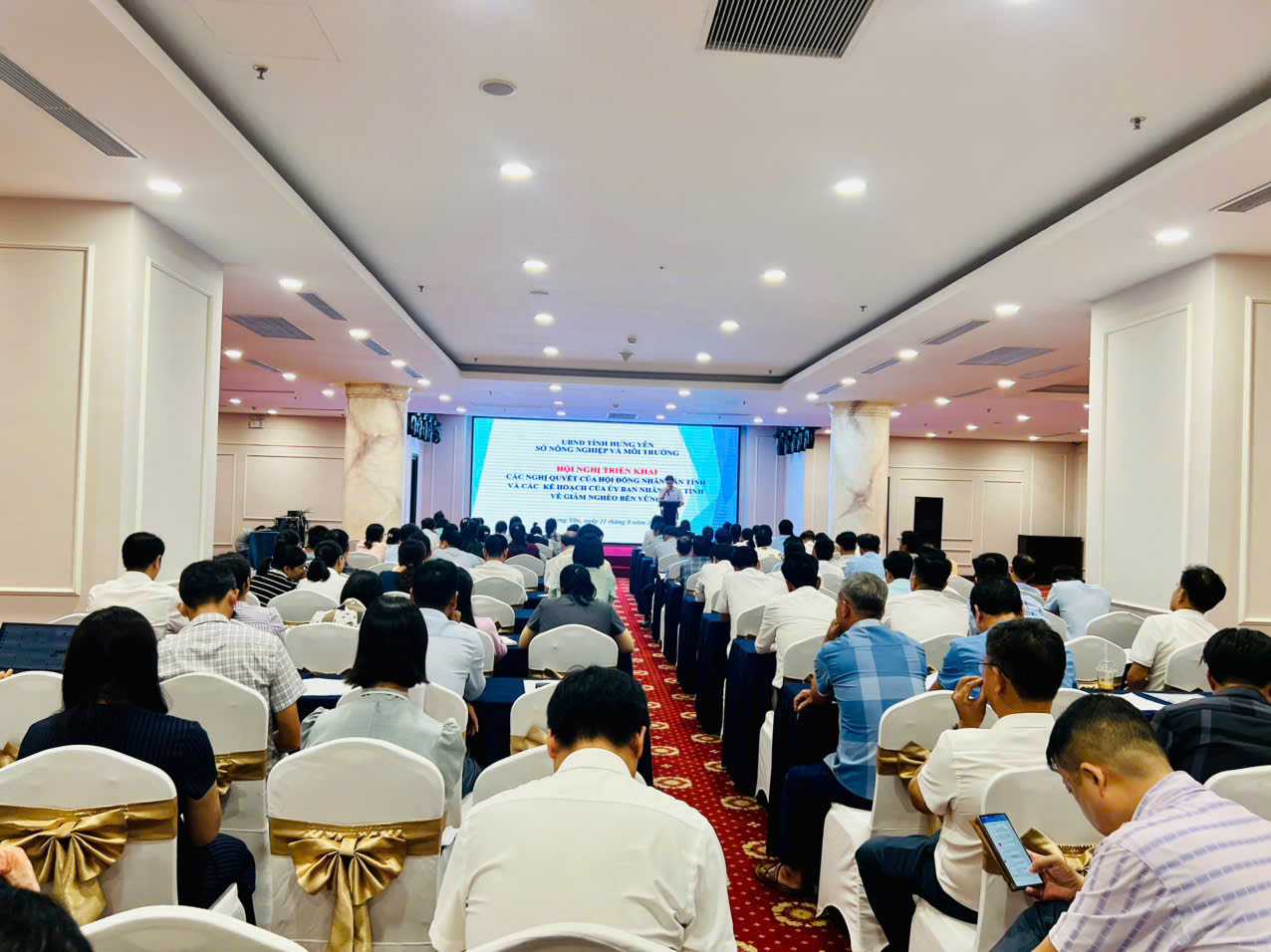 Hội nghị triển khai các Nghị quyết của Hội đồng nhân dân tỉnh và các Kế hoạch của Ủy ban nhân dân tỉnh về giảm nghèo bền vững năm 2026