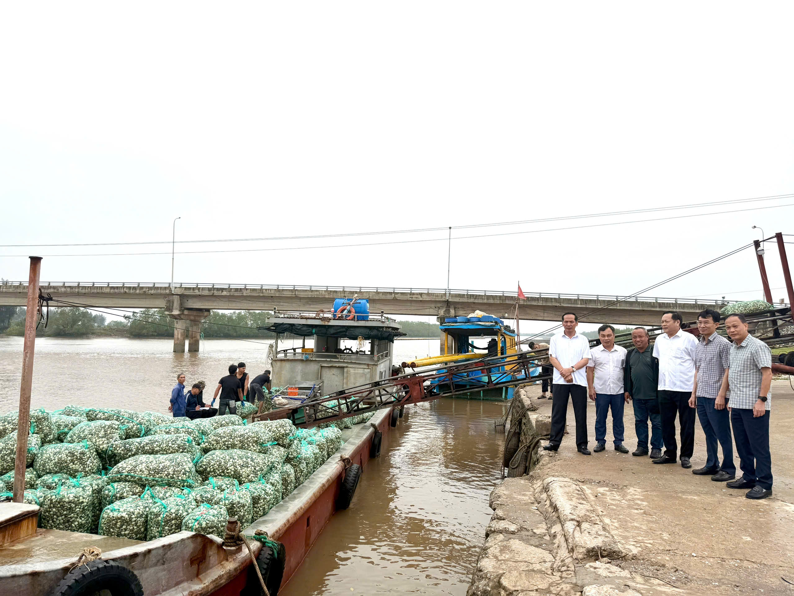 Sở Nông nghiệp và Môi trường xây dựng dự thảo “Nghị quyết của Hội đồng nhân dân tỉnh Ban hành Quy định về một số chính sách phát triển nông nghiệp thực hiện cơ cấu lại ngành nông nghiệp tỉnh Hưng Yên”