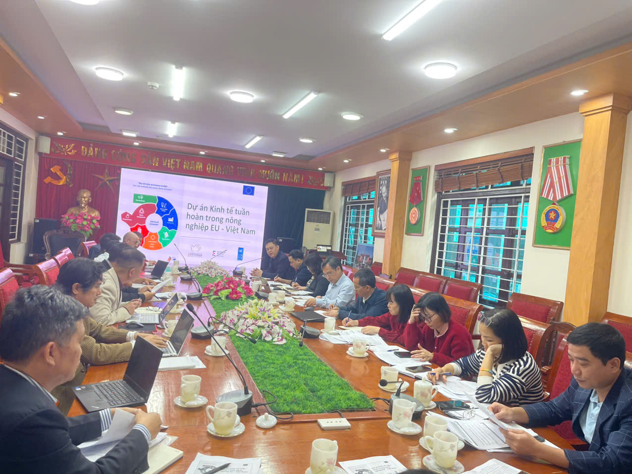 Sở Nông nghiệp và Môi trường làm việc với Đoàn Công tác của Ban Quản lý các dự án nông nghiệp và các chuyên gia người nước ngoài về  Dự án “kinh tế tuần hoàn trong lĩnh vực nông nghiệp” do Liên minh châu Âu tài trợ