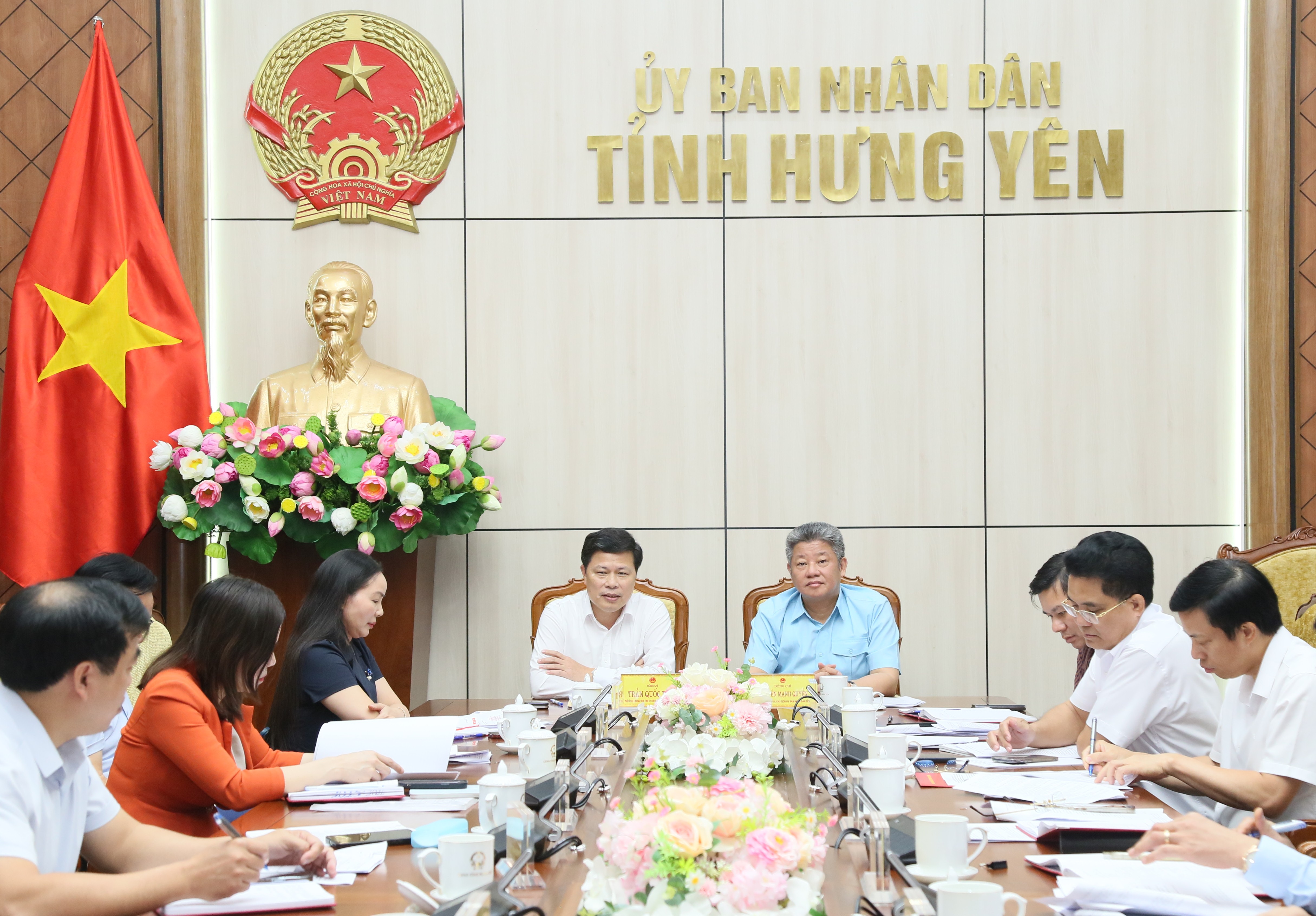 UBND tỉnh và Ủy ban MTTQ Việt Nam tỉnh thảo luận, thống nhất các nội dung liên quan đến giảm nghèo bền vững và xóa nhà tạm, nhà dột nát
