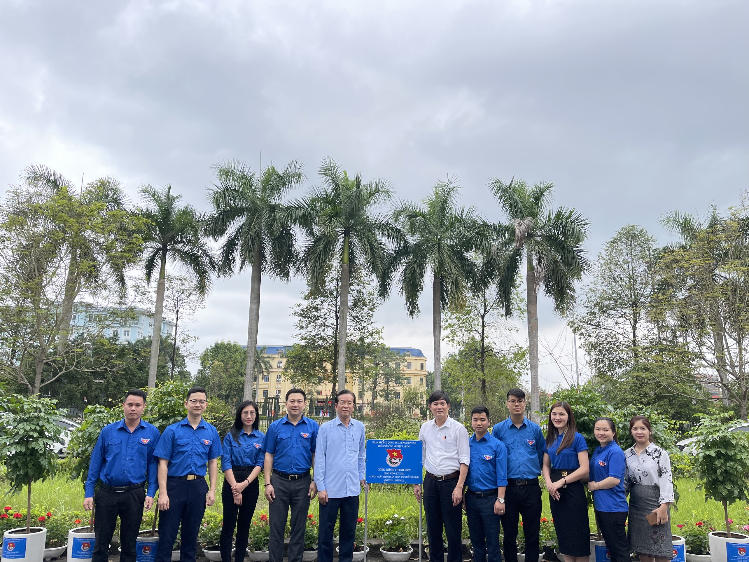 Phát động buổi lễ trồng cây Chào mừng kỷ niệm 92 năm thành lập Đoàn TNCS Hồ Chí Minh của Đoàn Sở Nông nghiệp và PTNT tỉnh Hưng Yên