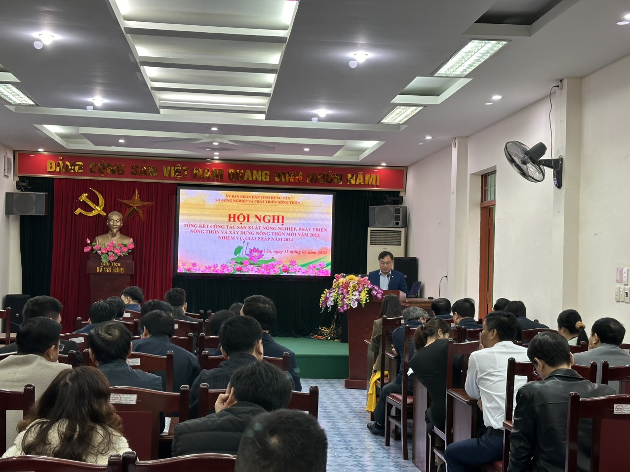 Hội nghị Tổng kết công tác sản xuất nông nghiệp, phát triển nông thôn và xây dựng nông thôn năm 2023; nhiệm vụ, giải pháp trọng tâm năm 2024