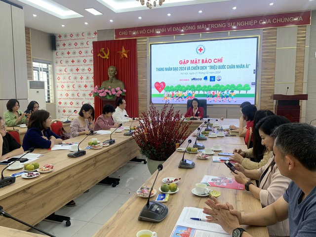 Phát động triển khai các hoạt động Tháng Nhân đạo